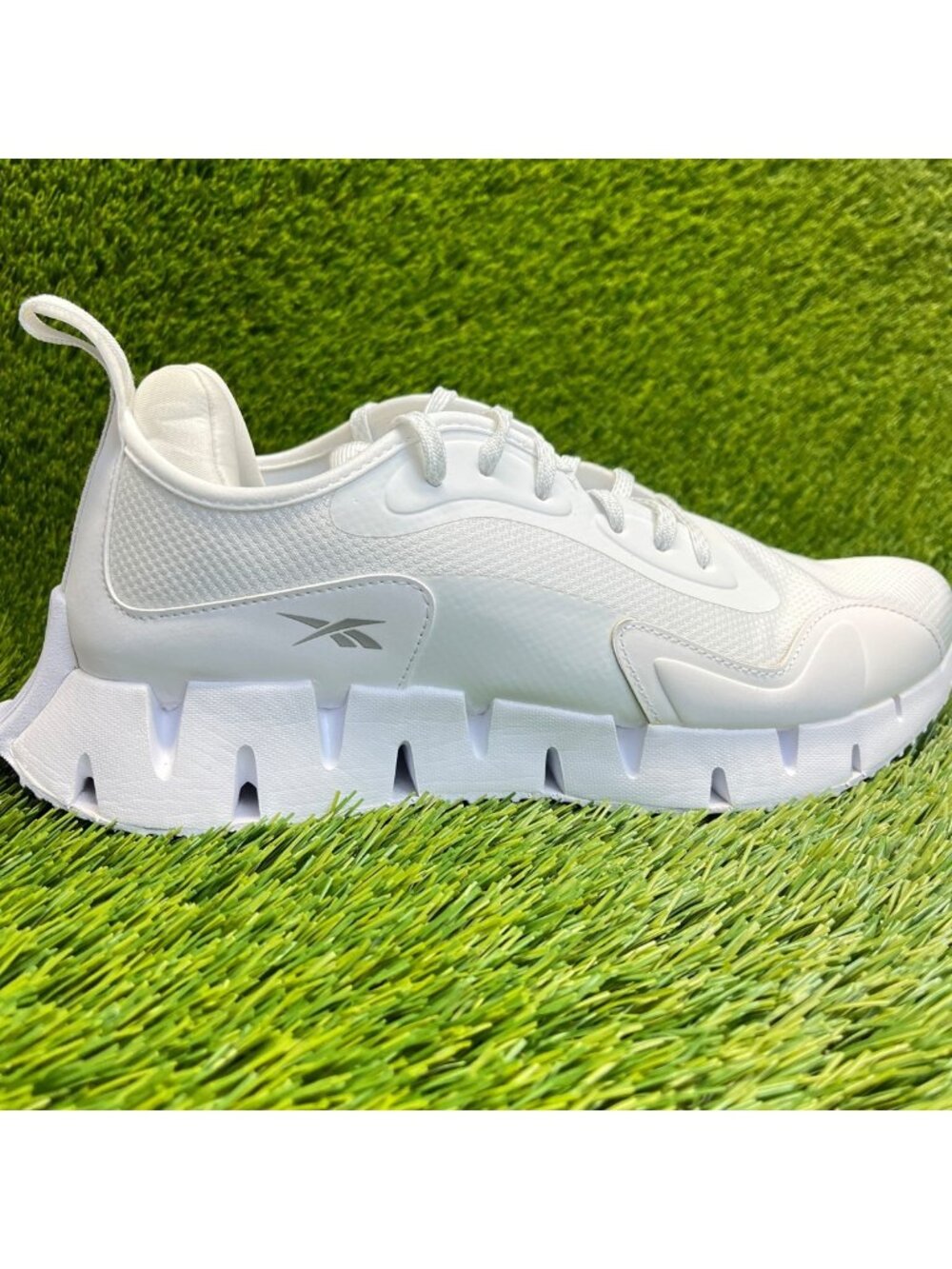 Reebok Zig Dynamica Recycle Womens Size 10 White Athletic Running Shoes Sneakers
